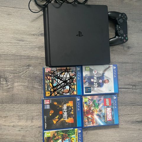 Playstation 4 + 4 spill