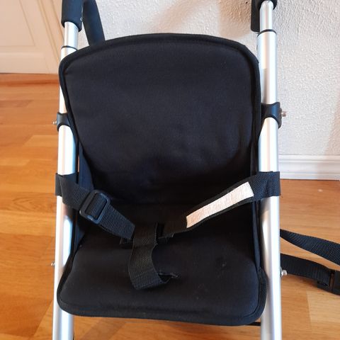 Baby seat- stol på stol