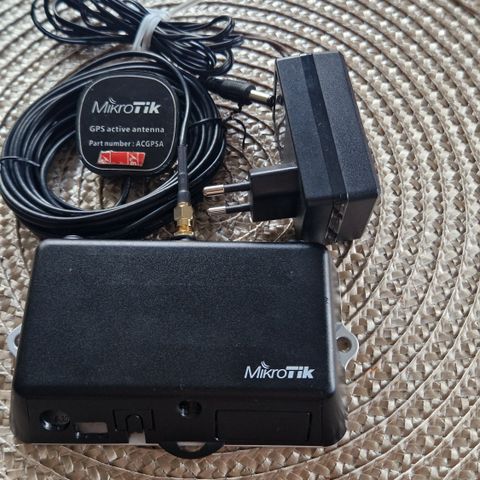 Mikrotik Ltap Mini LTE Kit