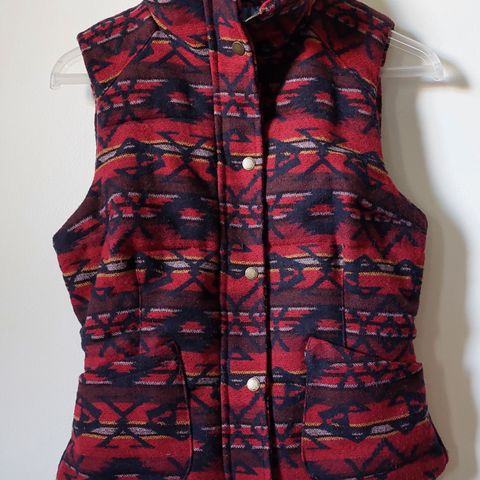 Vest i ullblanding fra H&M L.o.g.g