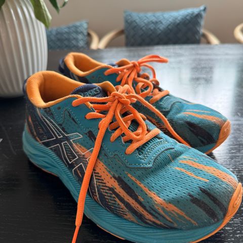 Asics joggesko størrelse 39