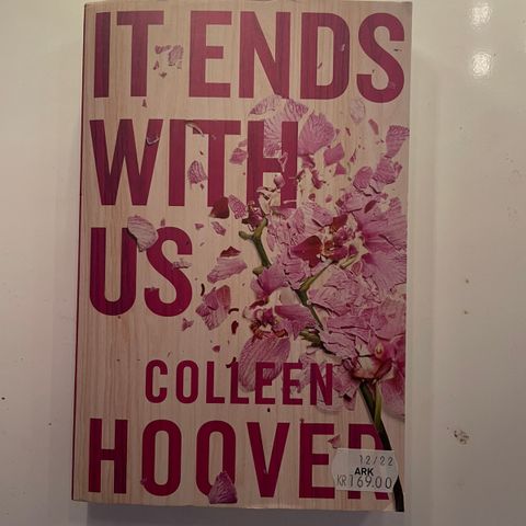 It ends with us skrevet av Colleen Hoover.