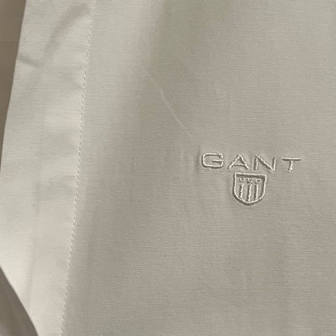 Hvit stretchy Gant bluse som ny