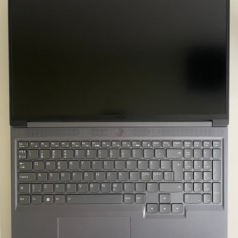 Lenovo Legion Slim 5 R7-7/16/512/4060/165Hz 16" bærbar gaming-PC