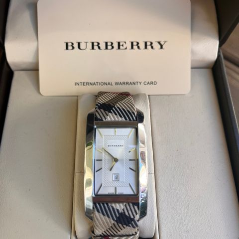 BURBERRY dameklokke