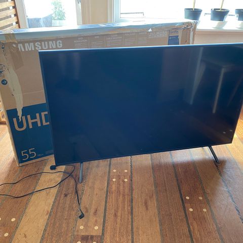 Samsung 55" 4K UHD Smart TV med eske