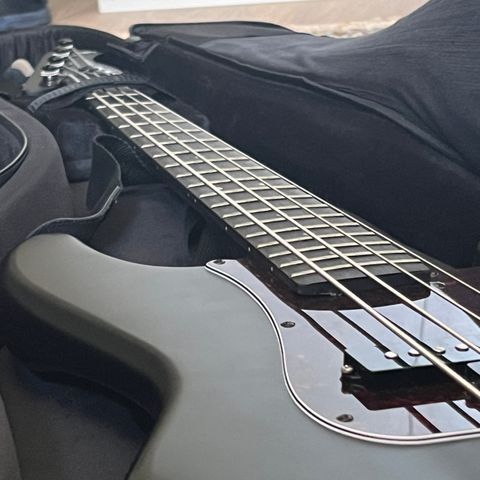 Komplett Bassgitarsett for Begynnere