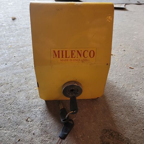 Milenco draglås med 3 nøkler