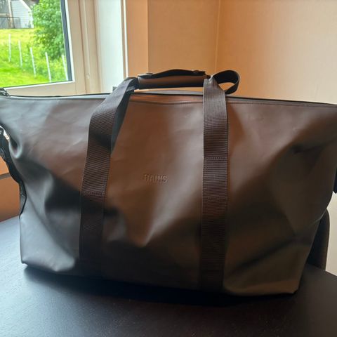 Rains weekendbag