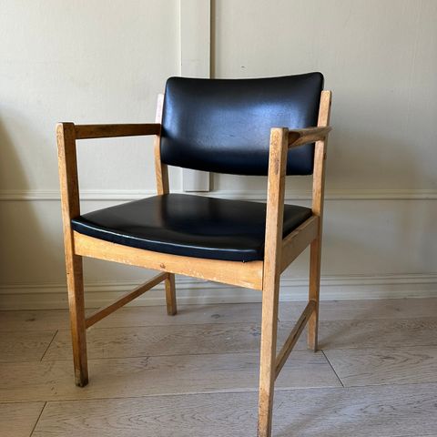 Retro/ vintage stol med skinnseter