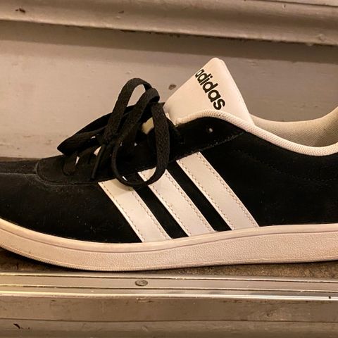 Adidas unisex str.40