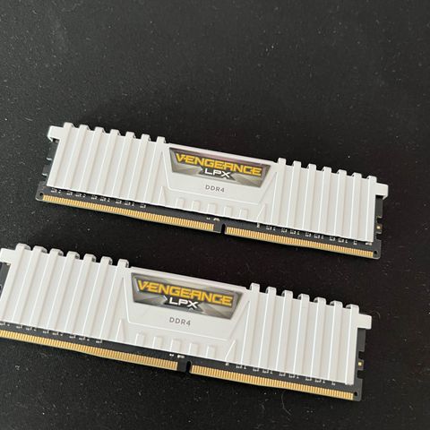 Corsair Vengance ddr4 16gb