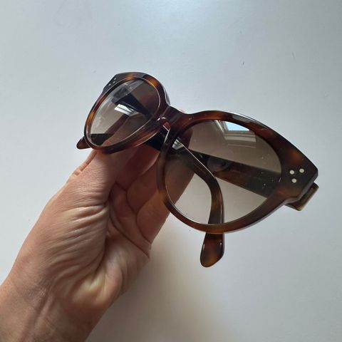 Celine Cat eye CL40169i