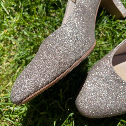 Tamaris glitterpumps strl 38