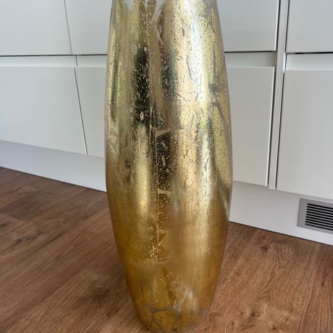 Høy vase i gull 60cm