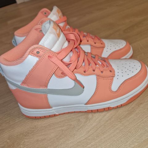 Nike Dunks high