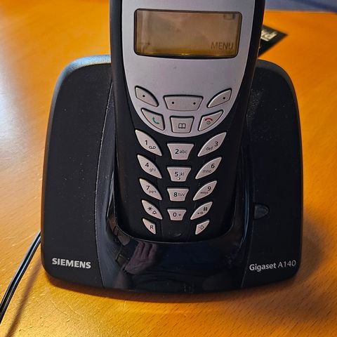 ISDN telefon