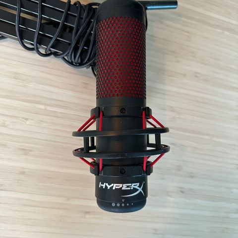 HyperX Quadcast-mikrofon