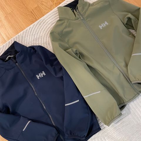 2 stk Helly Hansen softshell jakke 10 år