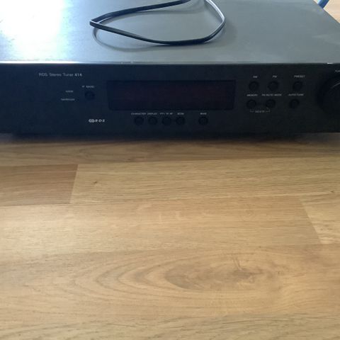 NAD  Stereo Tuner 414