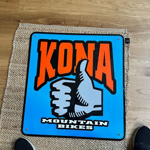 Vintage Kona skilt