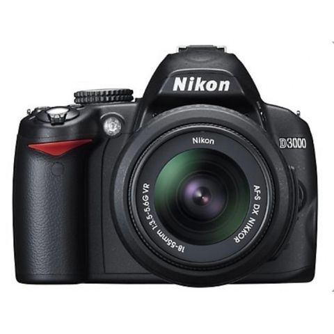 Nikon D3000 + Sigma DC lense