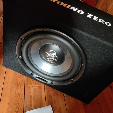 Ground zero 10" basskasse 250w rms