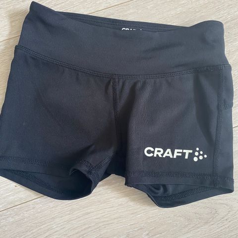Shorts, Craft, trening, jente, str 122/128, 50kr
