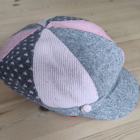 Rosa og grå Oliver Twist cap hat