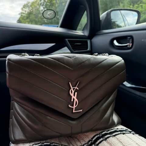 YSL LOULOU medium silver