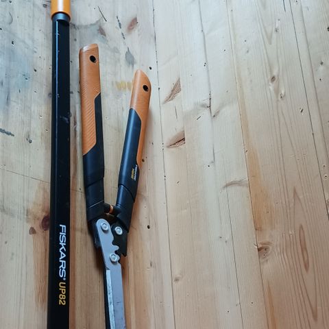 FISKARS grenkutter og hekksaks