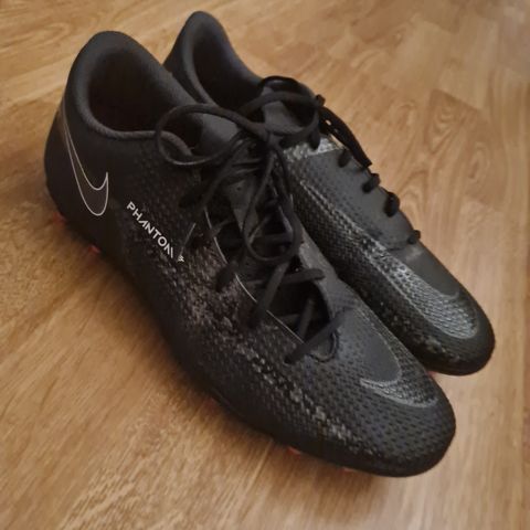 Nike Phantom GT fotballsko str. 41