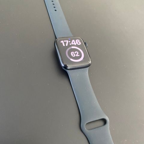 Apple Watch SE 2. gen 44mm cell midnight