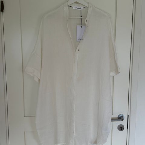 Co’couture skjorte str.M. Romslig. Kan brukes som kjole/tunika.