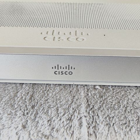 C1118-8P - Cisco Router ISR 1100