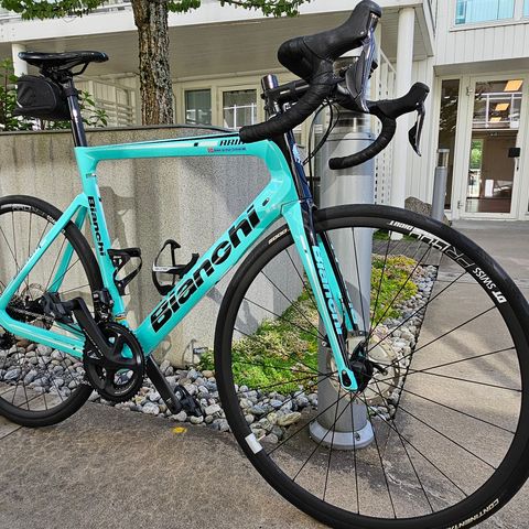 Bianchi Aria Ultegra Di2 Landeveissykkel.