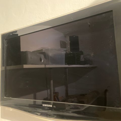 Tv skjerm