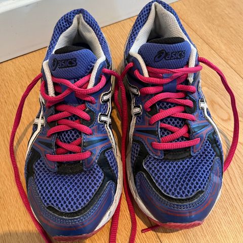 Asics joggesko i str. 34,5