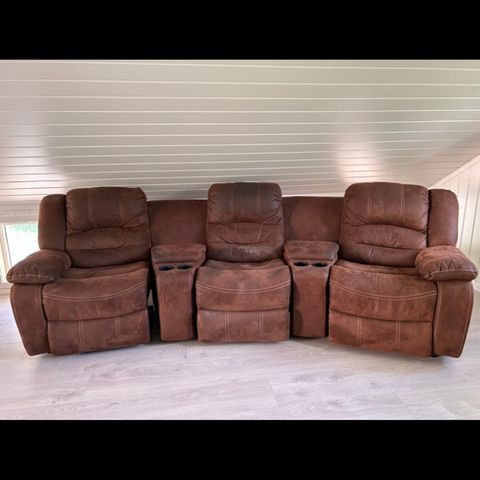 Recliner sofa