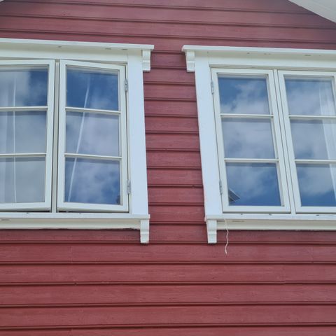 2 vinduer selges billig ved rask henting