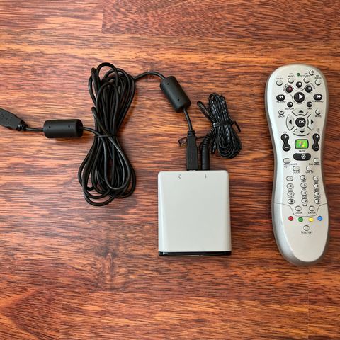 Microsoft Windows Media Center Remote Control m/USB Receiver