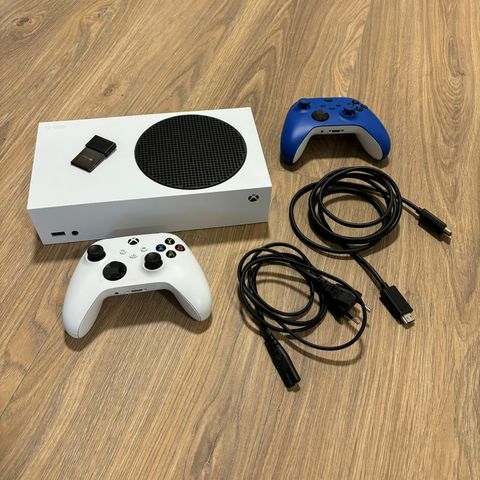 Xbox Series S + 1TB Seagate + Ekstra Kontroller