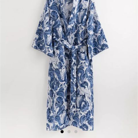 Ønsker å kjøpe Kimono Emma Von Brømmsen fra Lindex