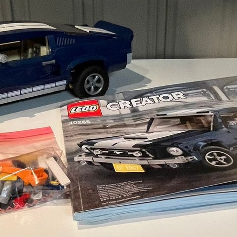 Ford Mustang Fastback, stor Lego modell
