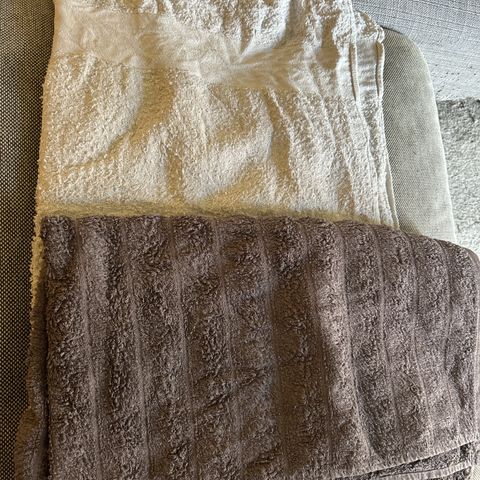 Old towels given away