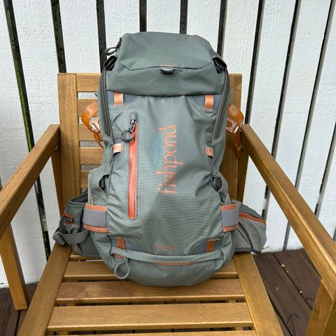 Fishpond firehole backpack og cross current chestpack