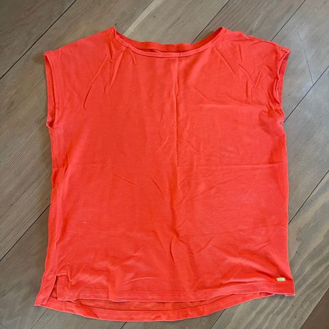 Rød orange T-skjorte fra Jean Paul