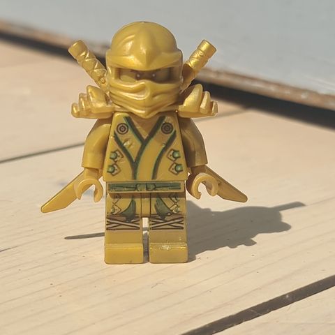 LEGO Ninjago Gold Lloyd Minifigure The Final Battle - Gold