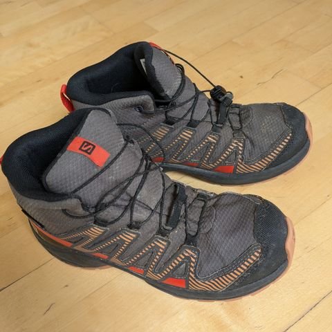 Salomon tursko st34