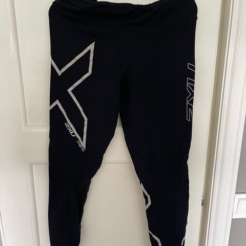 2xu tights str XL